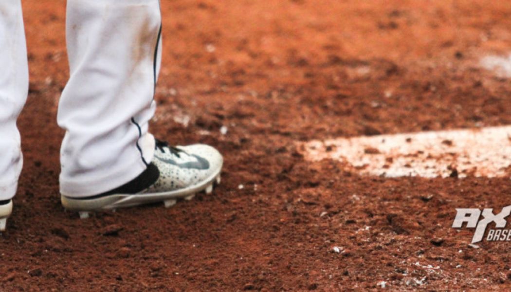 Hawkeyes Use Big Inning in Comeback Victory Over Team Steel