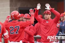 Stony Brook Rolls Past LIU Brooklyn, 9-3