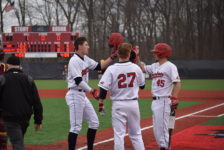 Offense Comes To Life in Stony Brook’s 9-4 Victory Over Iona