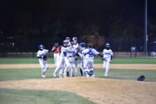 GAME RECAP: Roslyn Bulldogs Overcome 4-0 Deficit to Win Play-In Game