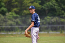 LI Huskies Push Win Streak to Eight With 4–3 Victory Over Top Tier
