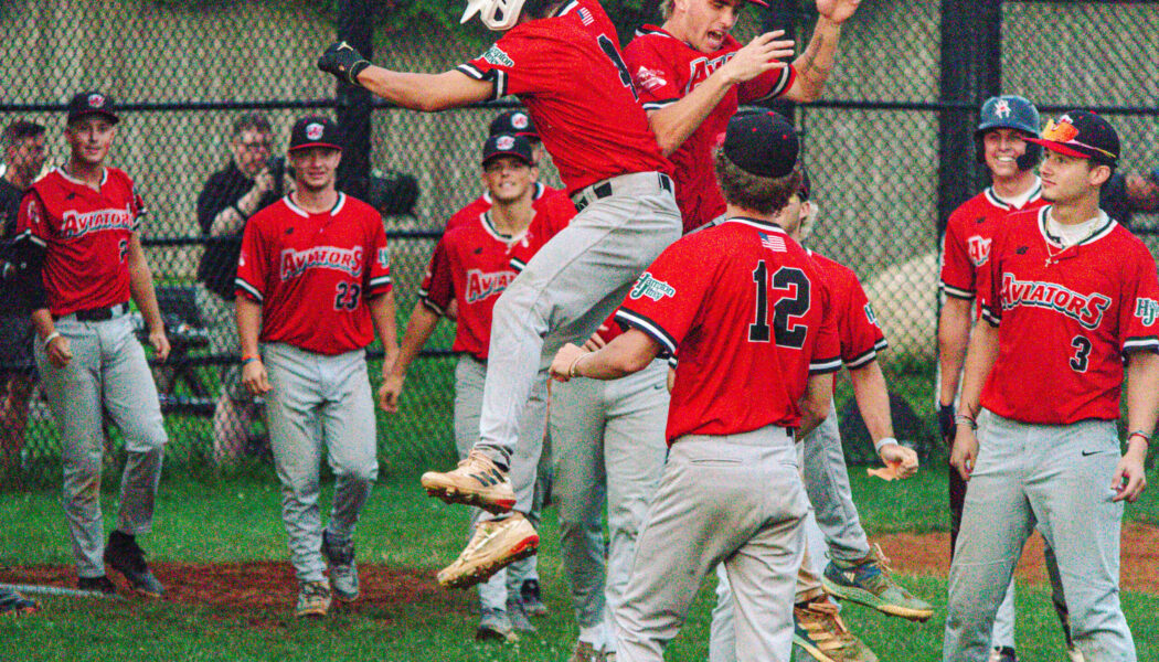 Chavez’s Walk-Off Lifts Aviators to Dramatic 8-7 Win Over Whalers in First-Half Finale